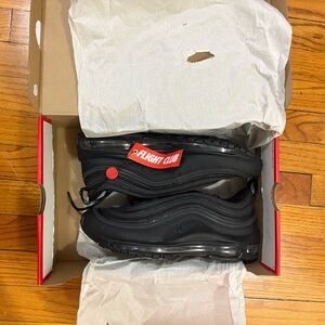 Nike Men's Triple Black Air Max Sneakers